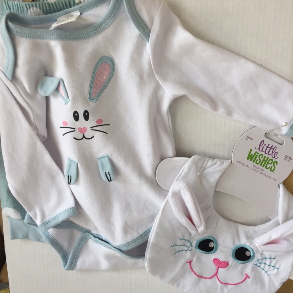 2 piece 12m outfit plus bib new